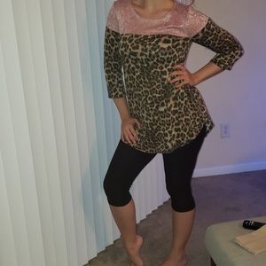 🐆Leopard Print / Pink Lace Top🐆